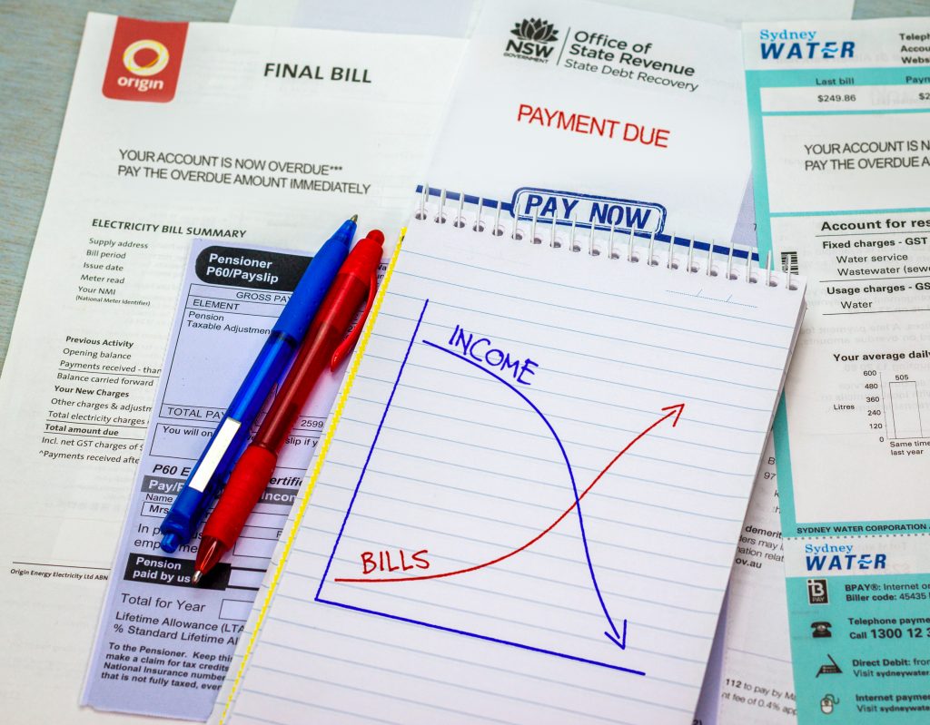 ecoMaster Electricity Bills - 24 Simple Ways to Save on Yours solution-to-electricy-bills-rising-cost